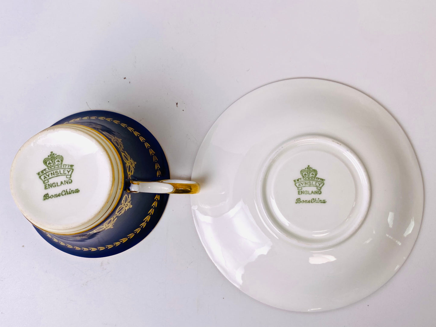 英國Aynsley 鈷藍骨瓷杯 很典雅