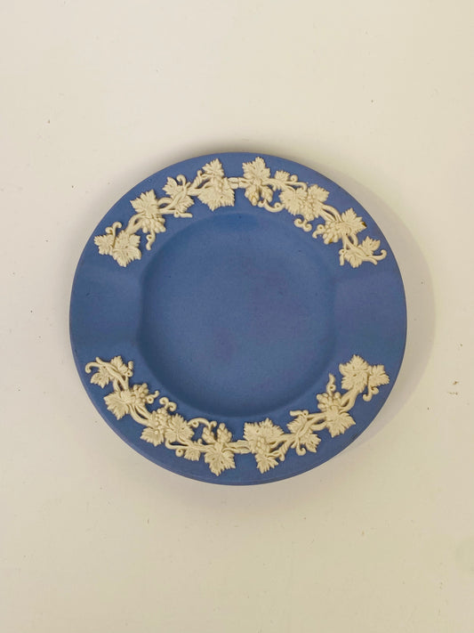 英國製Wedgwood 玉石浮雕系列煙灰缸